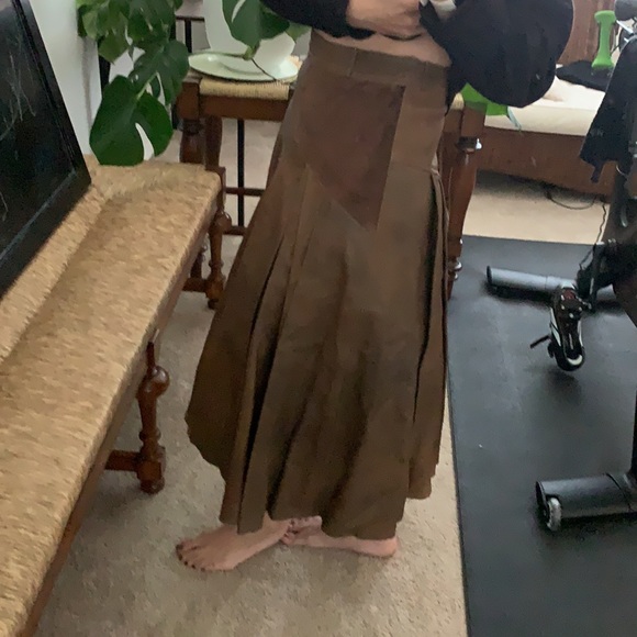 Vintage brown leather pleated midi skirt - Picture 3 of 12